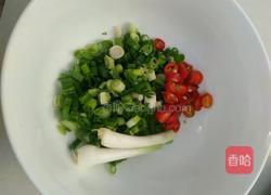 香辣拌面的做法图解1