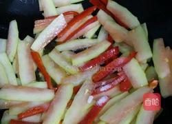 西瓜皮炒鸡蛋的做法图解7