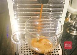 淡奶油咖啡的做法图解3