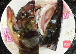 砂锅鱼头煲的做法图解1