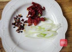 炝拌干豆腐丝的做法图解4