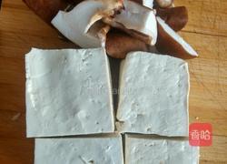 蘑菇烧豆腐的做法图解1