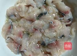酸菜鱼片的做法图解5