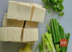 黄骨鱼豆腐汤的做法图解2