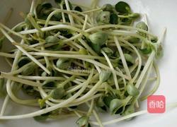 青豆苗炒肉的做法图解3