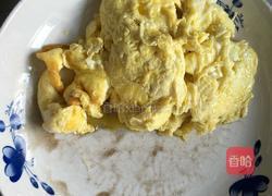 韭黄炒鸡蛋的做法图解3