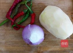 酸辣洋葱土豆丝的做法图解1