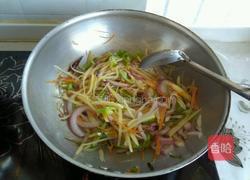 土豆丝炒洋葱丝的做法图解4