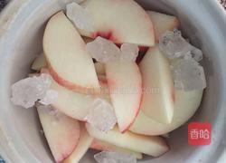 冰糖桃子的做法图解3