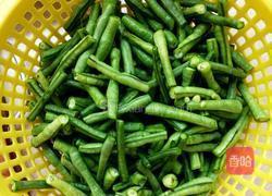 炖豆角的做法图解1