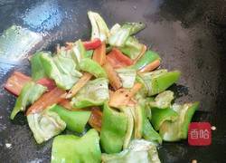 腊肉炒青椒的做法图解11
