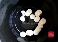 薏仁美白粥的做法图解3