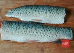 黄焖草鱼的做法图解2