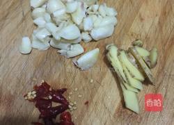 红烧嘎鱼的做法图解1