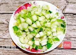 黄瓜炒肉末的做法图解1