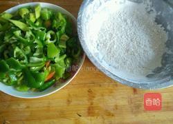 面粉炒辣椒的做法图解1