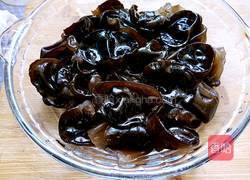 老醋木耳的做法图解1