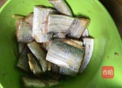 炸带鱼的做法图解4