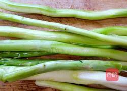 芦笋炒肉片的做法图解1