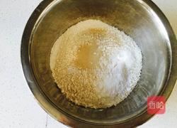 发面馒头的做法图解1