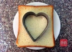 吐司煎鸡蛋的做法图解2