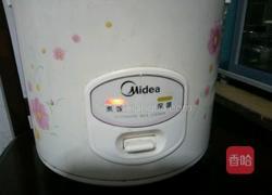 电饭锅煮鸡蛋的做法图解4