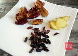 清炖乌鸡汤的做法图解2