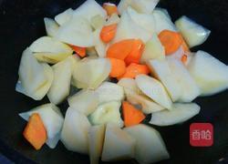 咖喱土豆炖牛腩的做法图解7