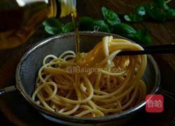 肉酱意大利面的做法图解3