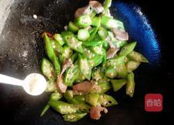 黄秋葵炒肉的做法图解7