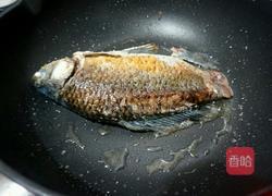 蛤蜊汆鲫鱼的做法图解6