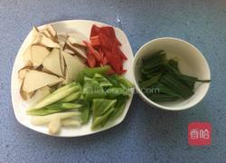 香干回锅肉的做法图解3