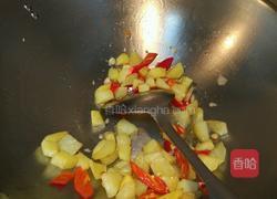 小土豆烧猪皮的做法图解12