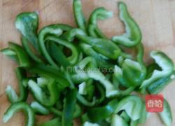 青椒炒牛腱子肉的做法图解3