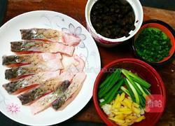 红烧草鱼块的做法图解1