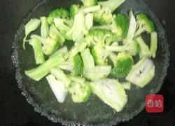 西红柿炒西兰花的做法图解4