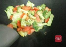 西红柿炒西兰花的做法图解7