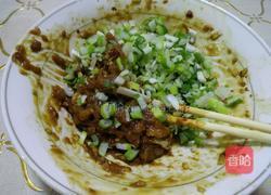 猪肉大葱饺子馅的做法图解6