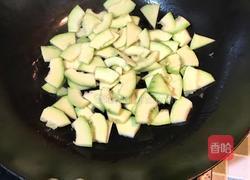 清炒青南瓜的做法图解3