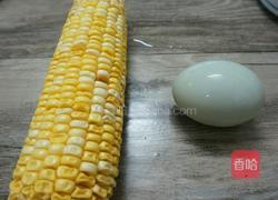 咸蛋黄焗玉米的做法图解1