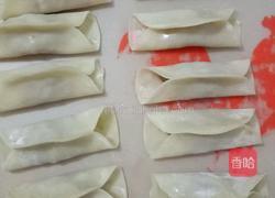 香芹猪肉锅贴的做法图解5