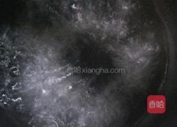 茼蒿蛋花疙瘩汤的做法图解3