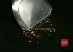 咸菜炒肉末的做法图解2