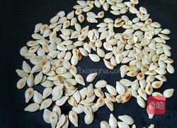原味炒南瓜子的做法图解6