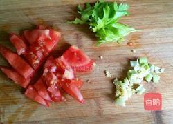 家常面片汤的做法图解1