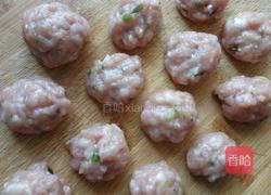 猪肉丸子汤的做法图解4