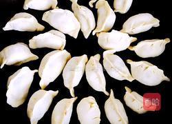 金网锅贴的做法图解1