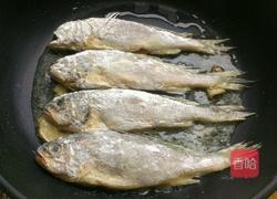 油煎小黄鱼的做法图解4