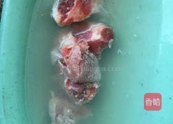 冬瓜烧排骨的做法图解2