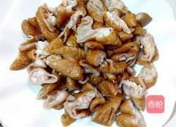 爆炒肥肠的做法图解1